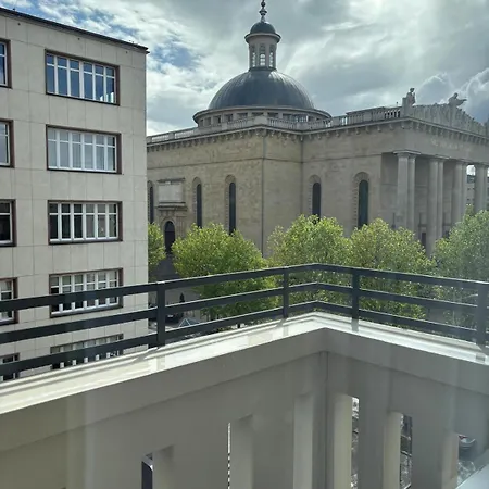 Apartament Powstańców X *
